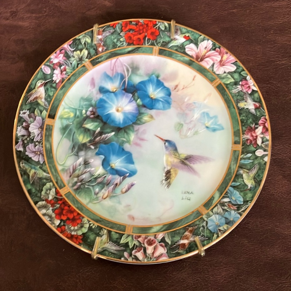 W L George Fine China "The Violet~ Crowned Hummingbird" Plate by Lena Liu 8"